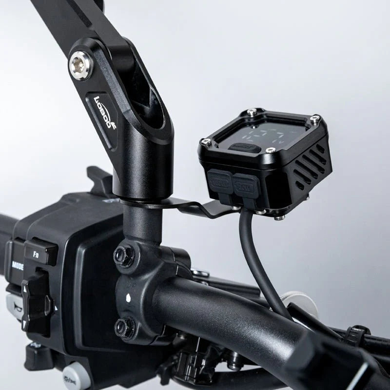 LOBOOC36 Bi-Direktionales Motorrad-Ladegerät – 100W PD Schnellladung, Echtzeit-Spannungsanzeige, IP67, Bleisäure-Reparatur