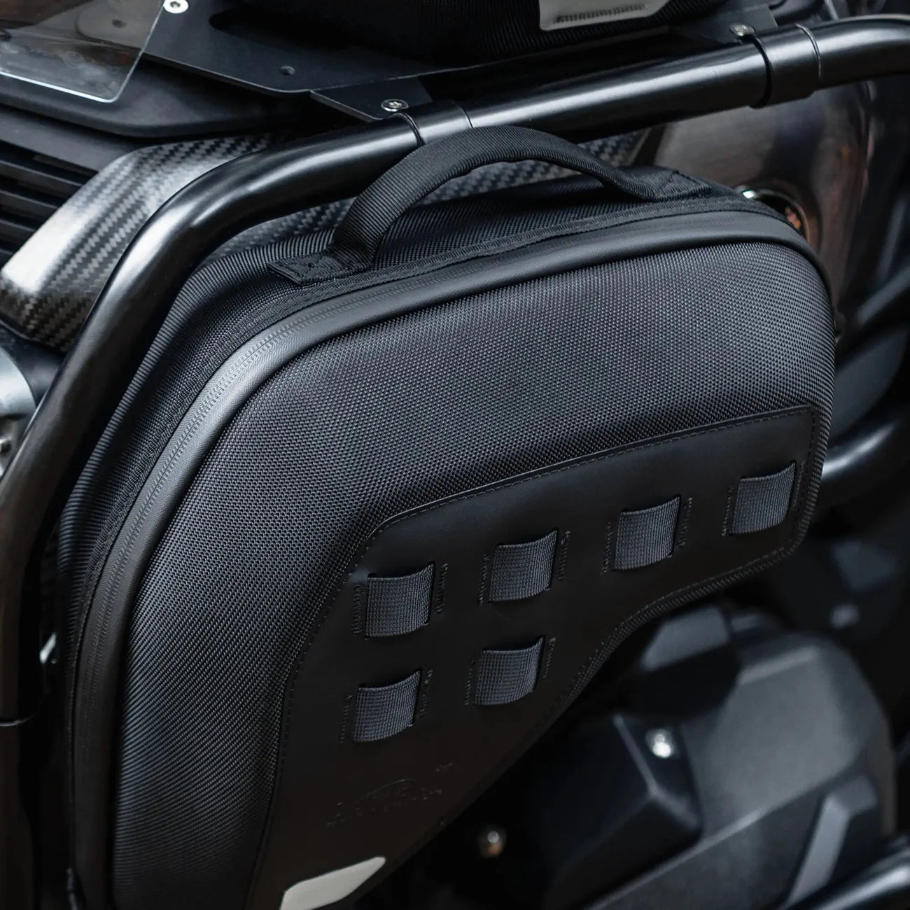 Sacs de crash barres LOBOO (paire de 5L) pour BMW R1300GS Adventure (2024+) – Sacs rigides antivol en EVA